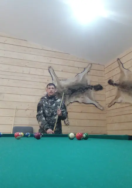 Я Валерий, 43, знакомлюсь без обязательств в Твери