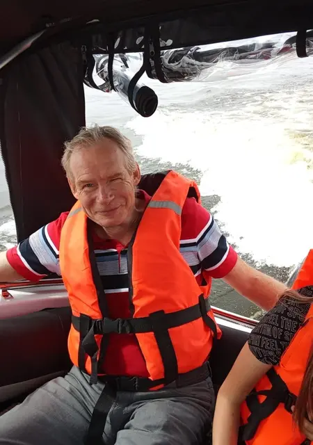 Геннадий из Соснового Бора, мне 53, познакомлюсь без обязательств