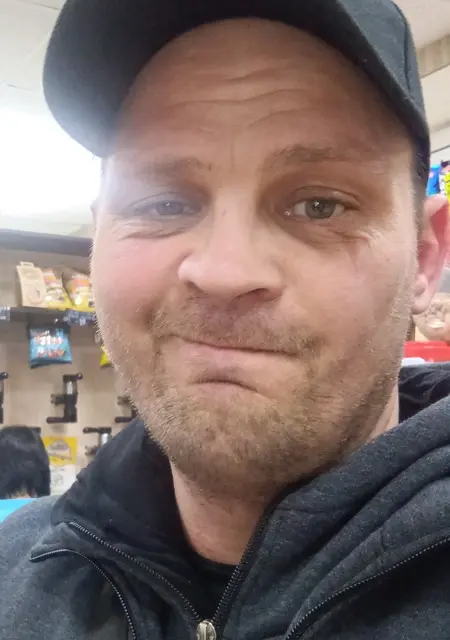 Юра из Лермонтова, ищу на сайте приятное времяпровождение