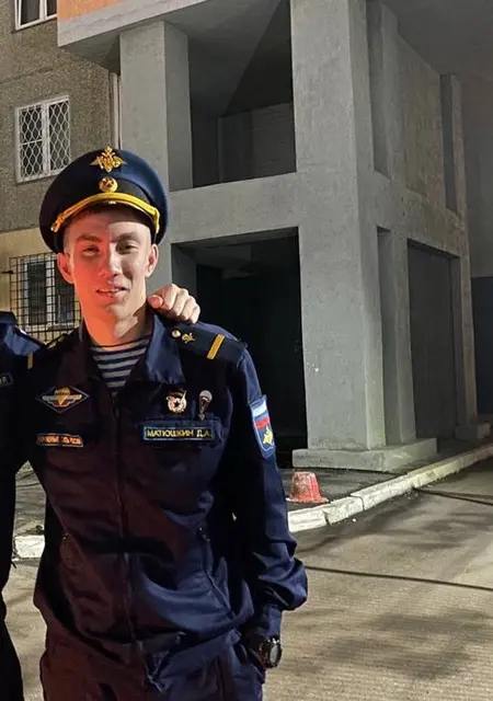 Даниил из Челябинска, мне 21, познакомлюсь для приятного времяпровождения