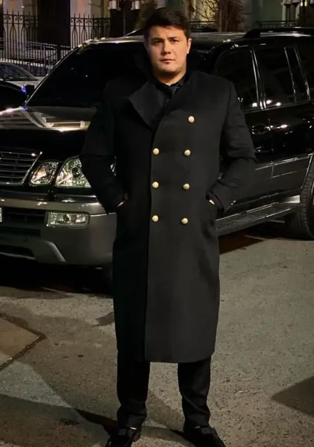 Я Николай, 29, из Ессентуков, ищу знакомства без обязательств