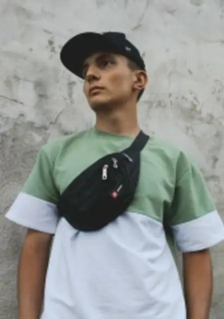 Радмир из Уфы, мне 20, познакомлюсь