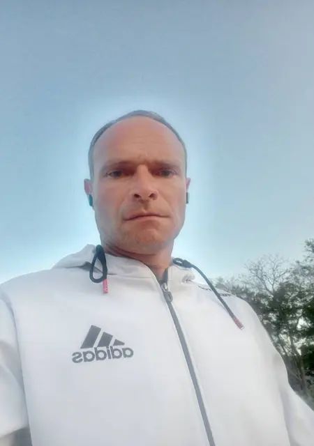 Владимир из Керчи, мне 45, познакомлюсь без обязательств