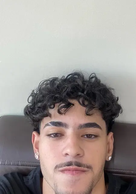 Я Pedro, 20, знакомлюсь без обязательств в Москве