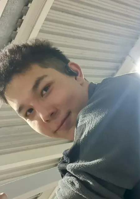 Максим из Чебоксар, ищу на сайте открытые отношения