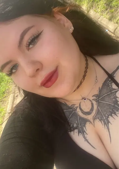 Полиночка из Краснодара, мне 19, познакомлюсь на одну ночь