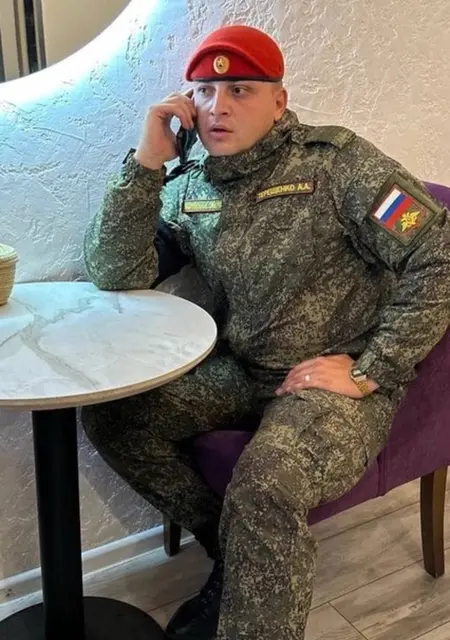 Я Алексей, 25, из Москвы, ищу знакомство для постоянных отношений