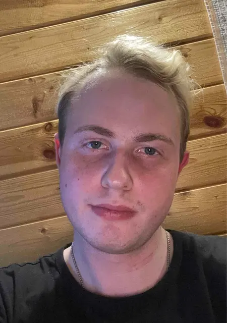 Я Макшанов, 21, знакомлюсь для общения в Туле