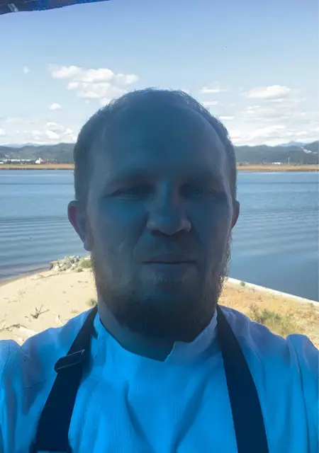 Артём из Находки, ищу на сайте знакомства без обязательств