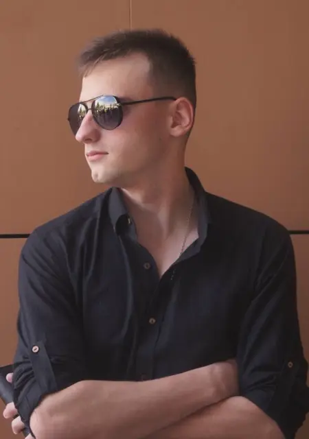 Роман из Москвы, мне 20, познакомлюсь на одну ночь