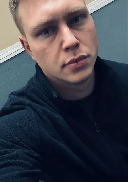 Олег из Курска, мне 30, познакомлюсь для постоянных отношений