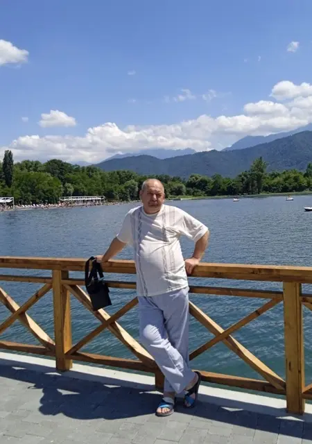 Владимир из Моздока, ищу на сайте знакомства на одну ночь