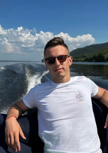 Я Виктор, 31, знакомлюсь без обязательств в Ачинске