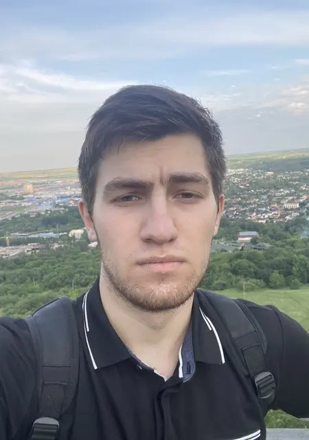 Адам из Москвы, мне 20, познакомлюсь для приятного времяпровождения