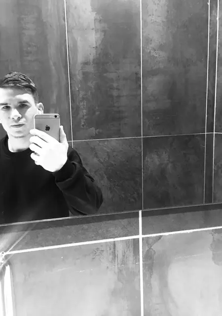 Я Алексей, 19, из Астрахани, ищу знакомство для открытые отношения