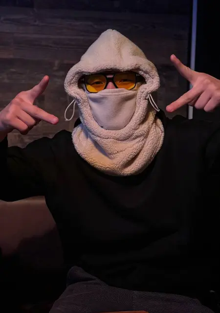 Владимир из Горно-Алтайска, мне 18, познакомлюсь для общения