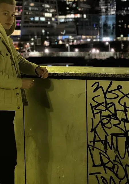 Михаил из Москвы, ищу на сайте вирта