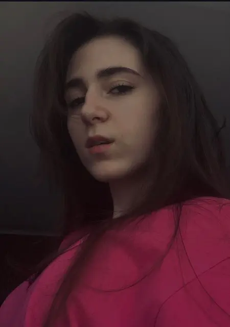 Мария из Мурино, мне 19, познакомлюсь на одну ночь