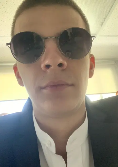 Женя из Перми, ищу на сайте знакомства на одну ночь