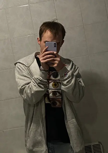 Данил из Златоуста, мне 20, познакомлюсь на одну ночь