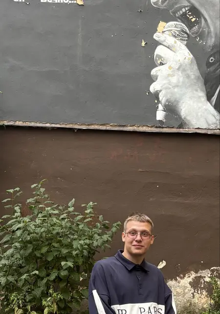 Я Артёмка, 20, из Тулы, ищу знакомство для постоянных отношений