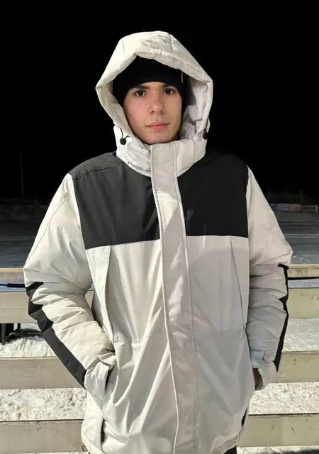 Данил из Новокузнецка, мне 18, познакомлюсь на одну ночь