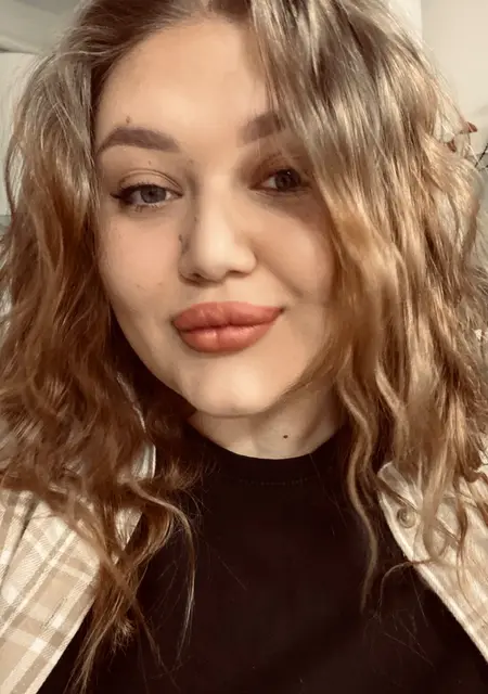 Я Polli, 22, знакомлюсь на одну ночь в Нижнем Тагиле