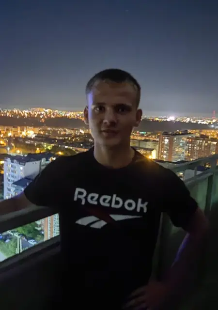 Я Владимер, 19, из Усолья-Сибирского, ищу знакомство для вирта