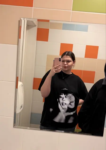 Я Любовь, 18, знакомлюсь для приятного времяпровождения в Нижнем Новгороде