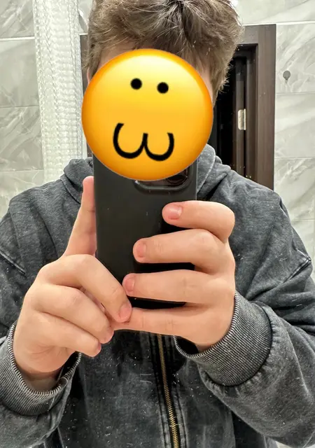 Я Матвей, 18, из Калининграда, ищу знакомства без обязательств