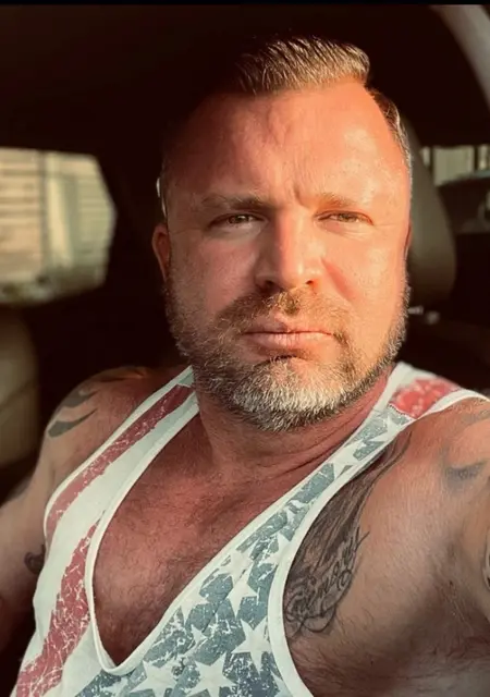 Василий из Оренбурга, ищу на сайте знакомства без обязательств