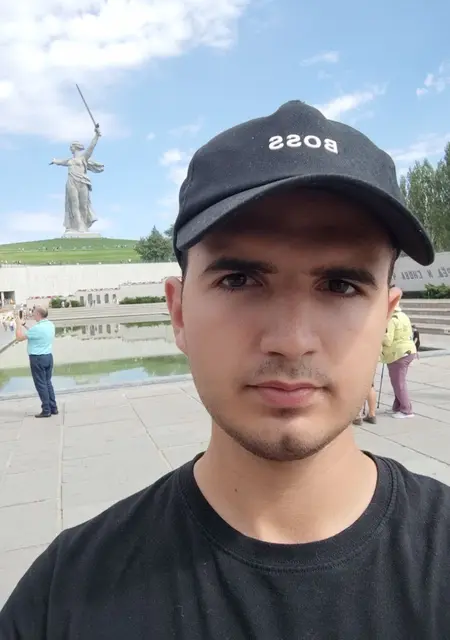 Влад из Донецка, мне 22, познакомлюсь для вирта