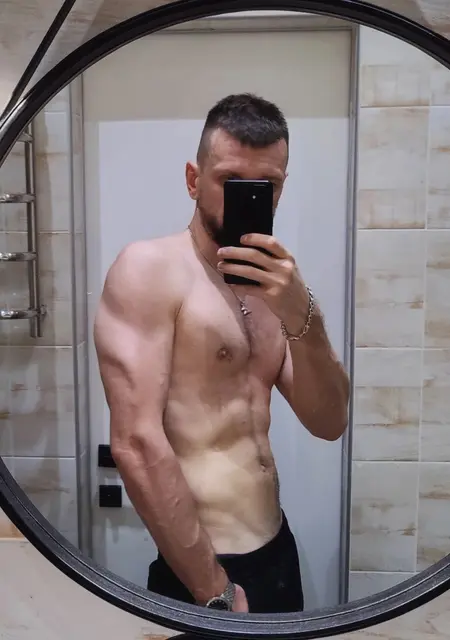 Я Евгений, 32, из Феодосии, ищу знакомства без обязательств