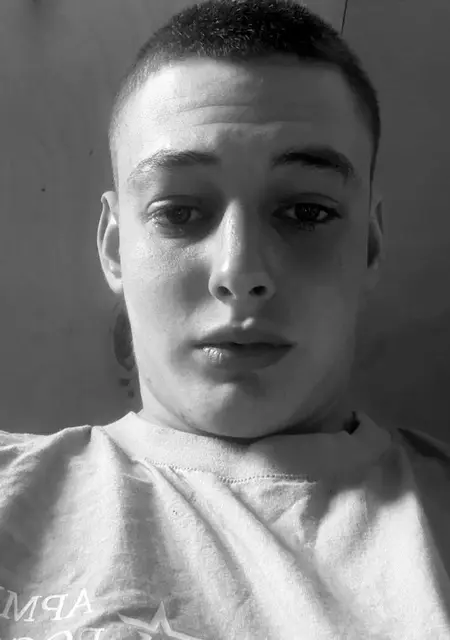 Ваня из Хабаровска, мне 20, познакомлюсь на одну ночь