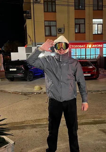 Я Bugi, 25, из Анапы, ищу знакомства на одну ночь