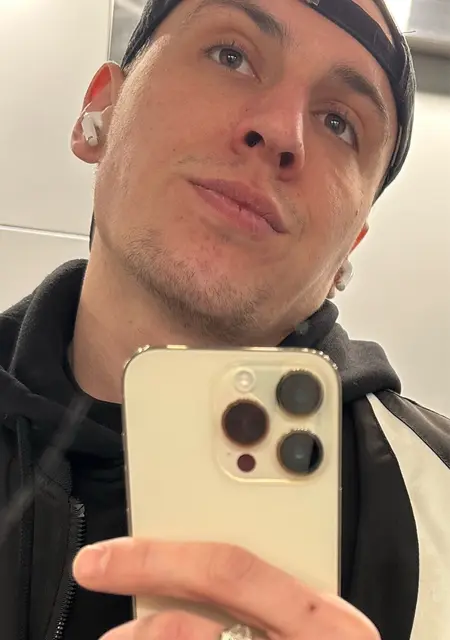 Паша из Краснодара, ищу на сайте общение