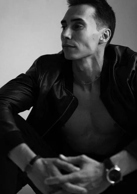 Я George, 28, знакомлюсь для общения в Москве