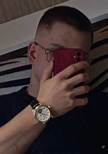 Я Gleb, 21, знакомлюсь без обязательств в Магнитогорске