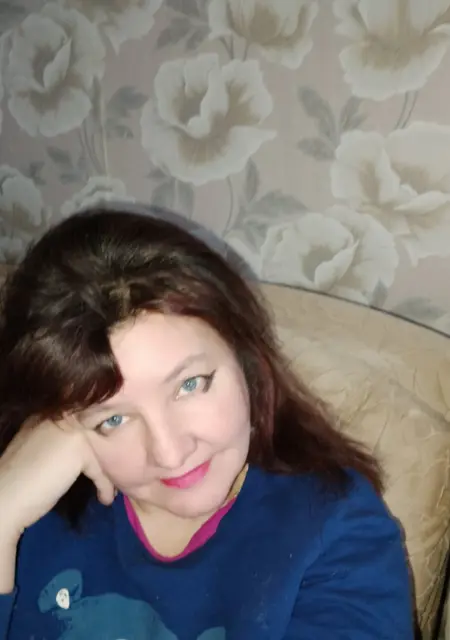 Леля из Екатеринбурга, ищу на сайте постоянные отношения