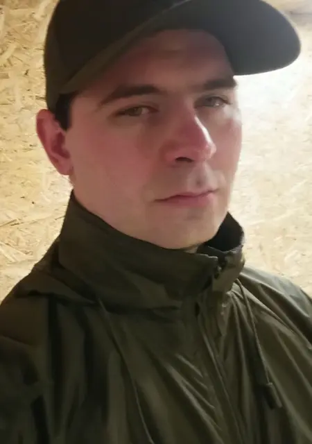 Oleg из Донецка, ищу на сайте знакомства без обязательств