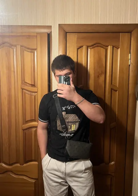 Печально Известный из Саратова, мне 19, познакомлюсь без обязательств