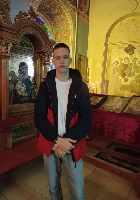 Я Влад, 25, знакомлюсь для общения в Инзе