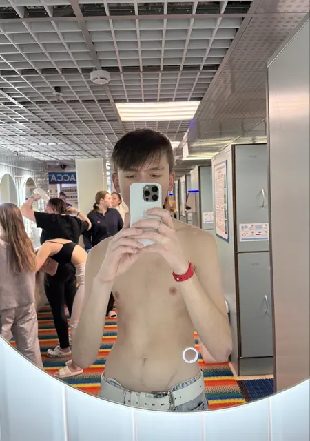 Я Матвей, 18, знакомлюсь без обязательств в Ульяновске