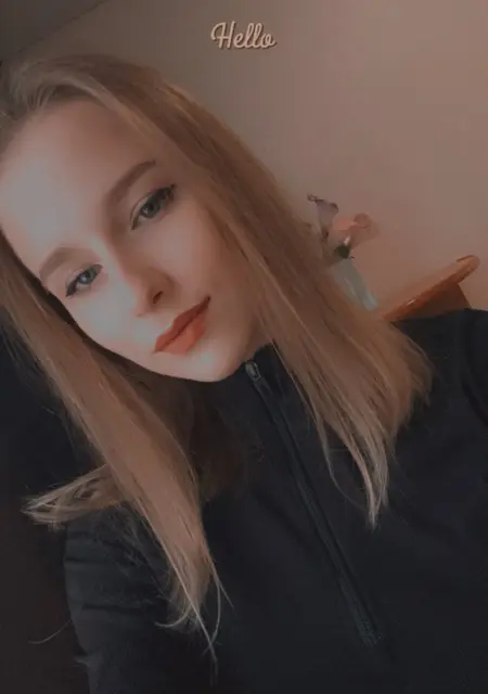 Я Дашуля, 20, из Саратова, ищу знакомство для приятного времяпровождения