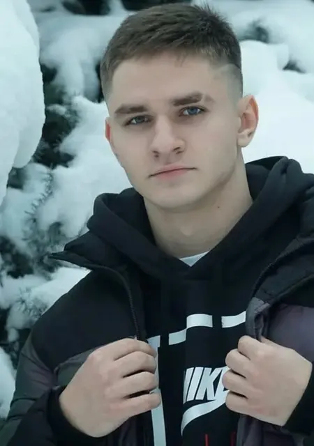 Я Nikita, 22, из Волоколамска, ищу знакомство для приятного времяпровождения