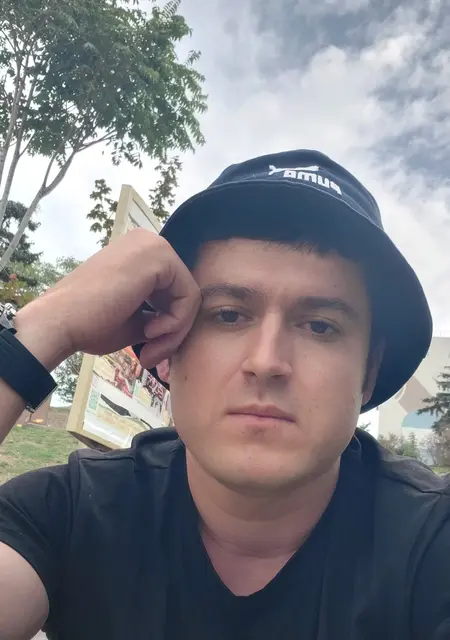 Я Игорь, 27, из Краснодара, ищу знакомства на одну ночь