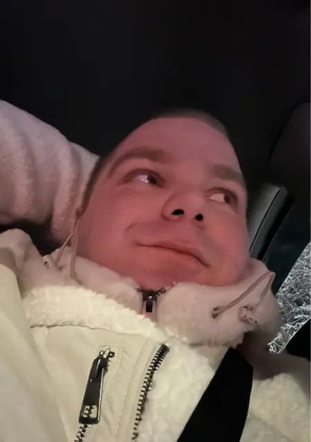 Я Андрей, 25, из Коломны, ищу знакомства на одну ночь