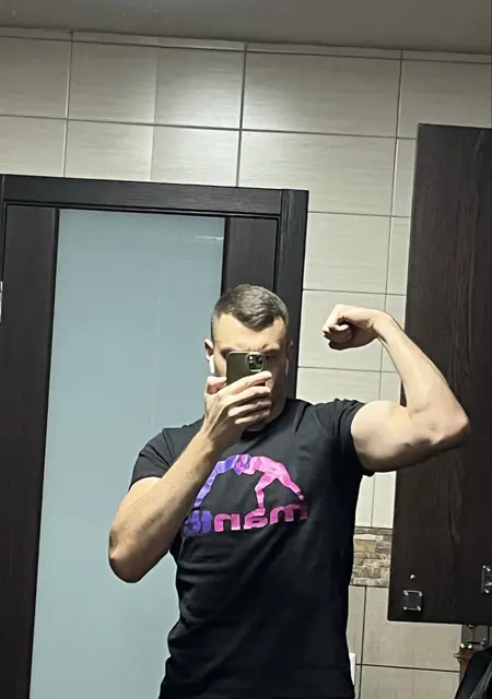 Максим из Здвинска, ищу на сайте знакомства без обязательств