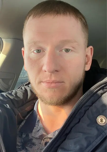 Я Вадик, 31, из Ленинска-Кузнецкого, ищу знакомство для постоянных отношений