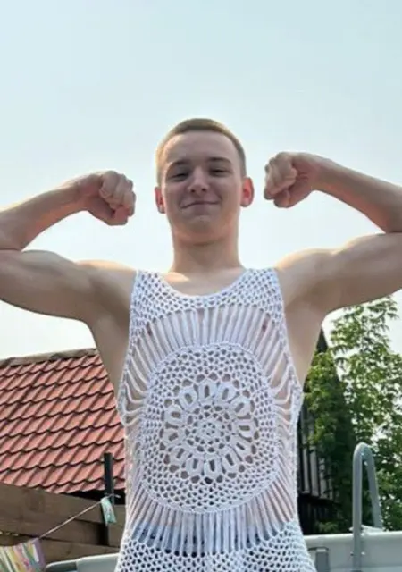 Андрей из Владивостока, мне 18, познакомлюсь на одну ночь